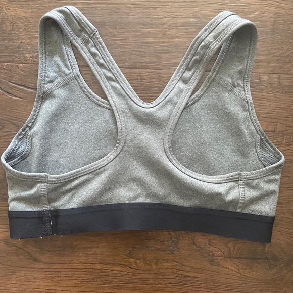 Nike Grey XS sports Bra - Picture 2 of 3